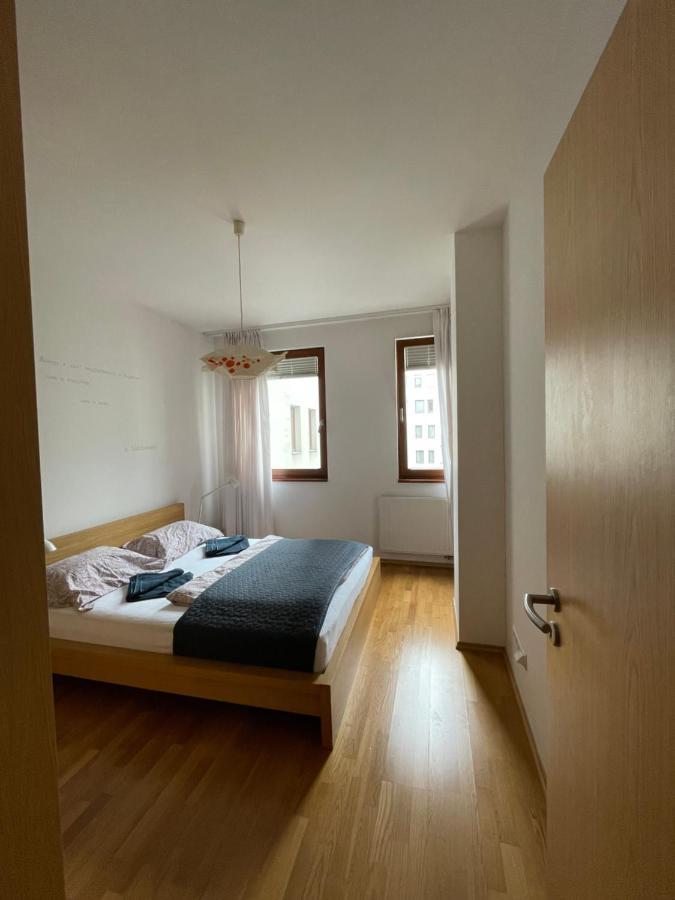 Central Apartment With Balcony Βουδαπέστη Εξωτερικό φωτογραφία