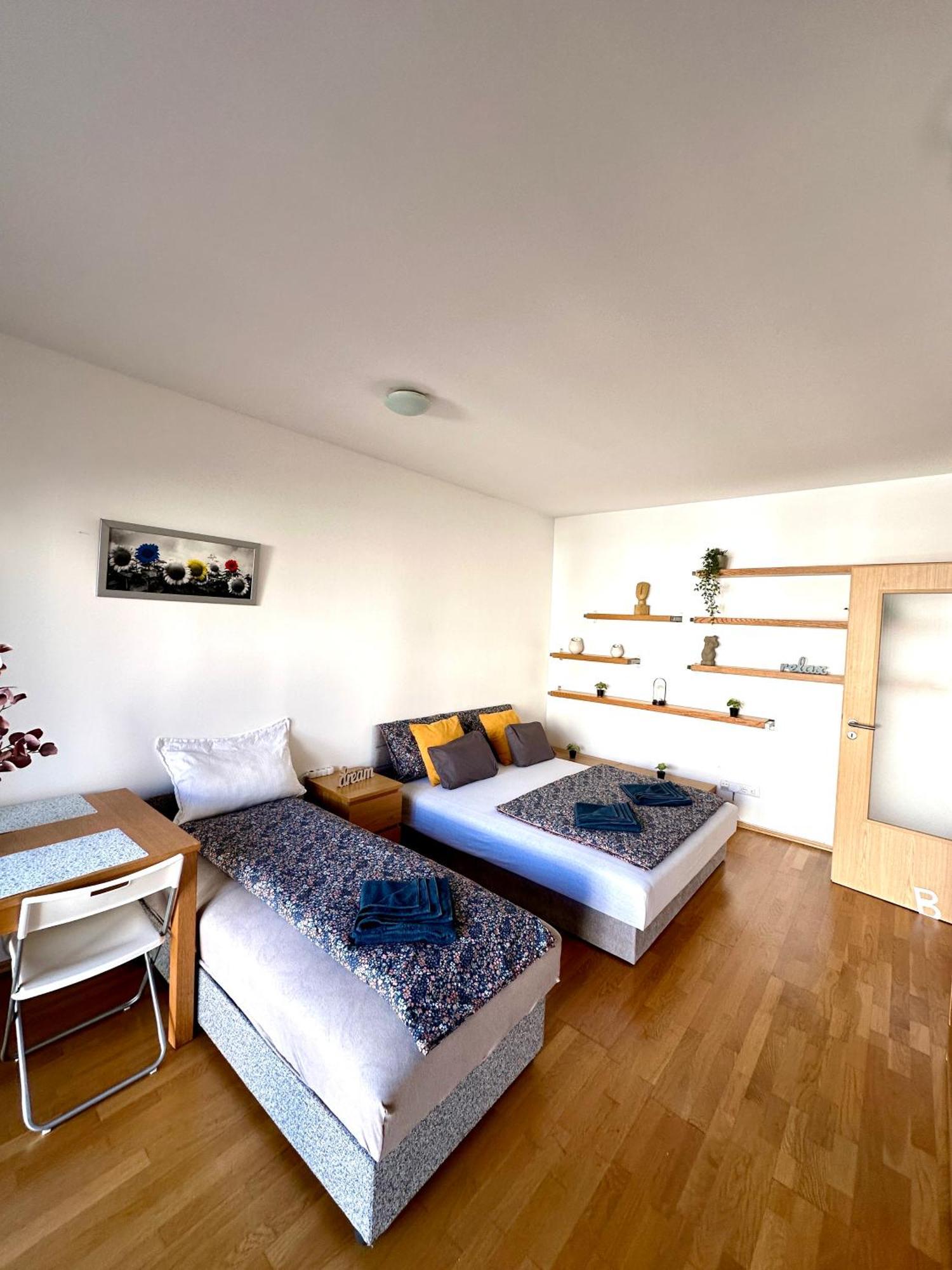 Central Apartment With Balcony Βουδαπέστη Εξωτερικό φωτογραφία