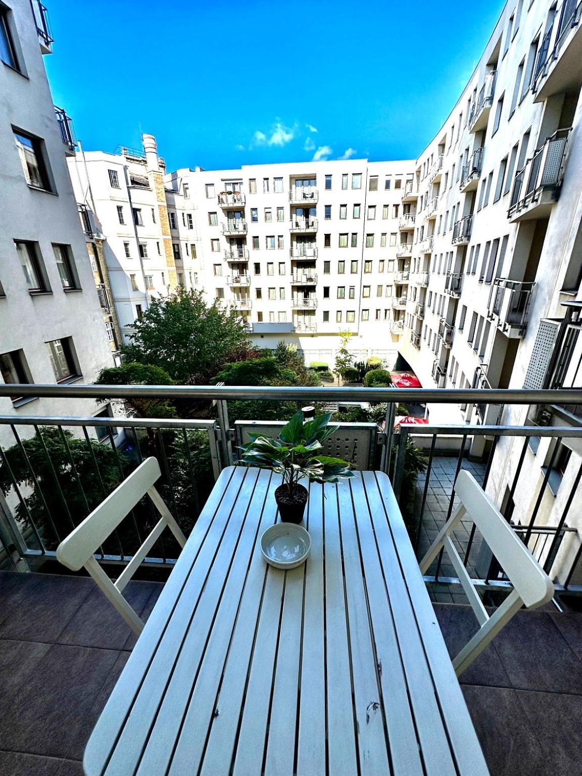 Central Apartment With Balcony Βουδαπέστη Εξωτερικό φωτογραφία